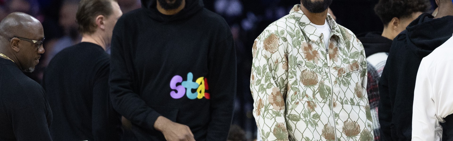 半岛app-阿里纳斯：76人全员健康很强？96年的乔丹放现在也很强 一个意思