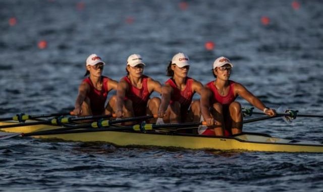 半岛体育app-女子四人双桨夺金 默契与努力造世界最好成绩